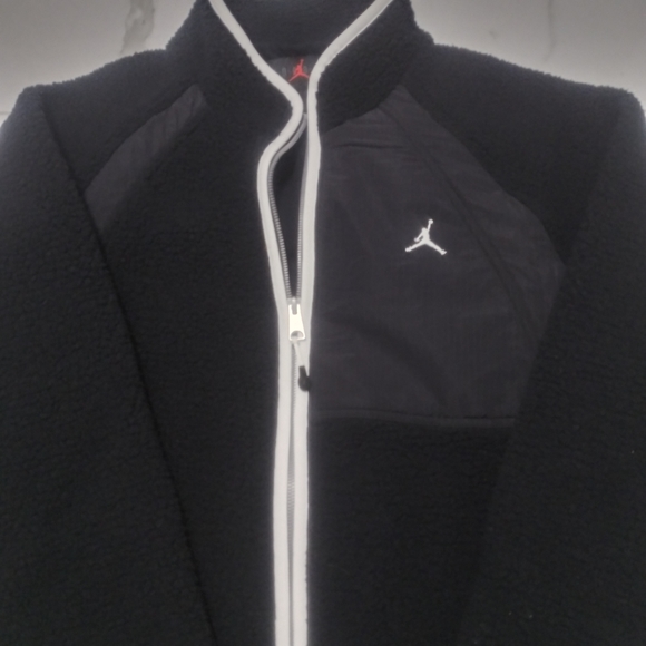 Mens Nike Air Jordan Fleece Sweater Full Zip..Black M..CLOSET CLEAROUT - Picture 2 of 5